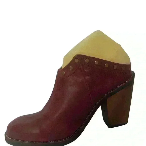 Kebba Women Burgundy Leather Homemade Studded Wooden  Heels Clogs Mules Red SZ 7 - Picture 3 of 12
